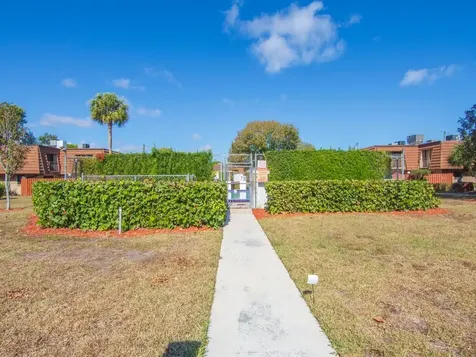 1458 N Lawnwood Circle Fort Pierce FL 34950