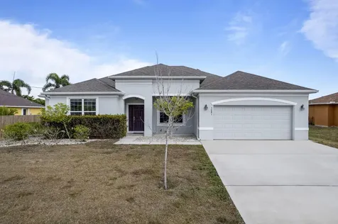 5681 Nw Croton Avenue Port Saint Lucie FL 34986