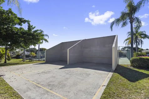 1127 E Seminole Avenue Jupiter FL 33477
