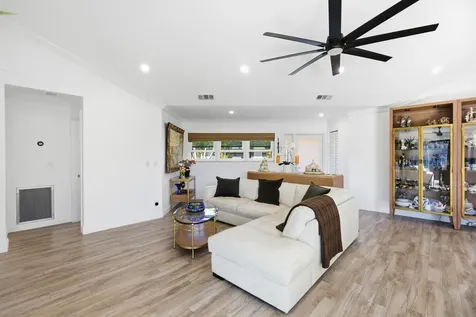 1127 E Seminole Avenue Jupiter FL 33477