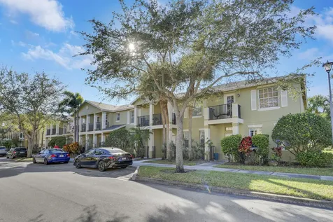 1888 Se High Springs Drive Port Saint Lucie FL 34952