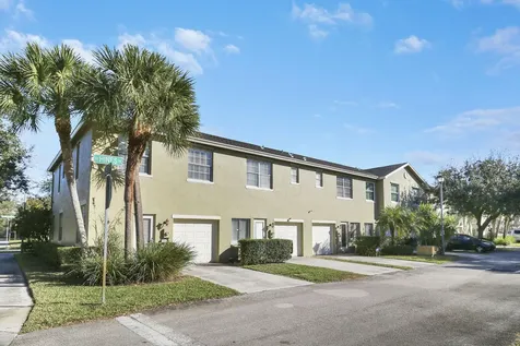 1888 Se High Springs Drive Port Saint Lucie FL 34952