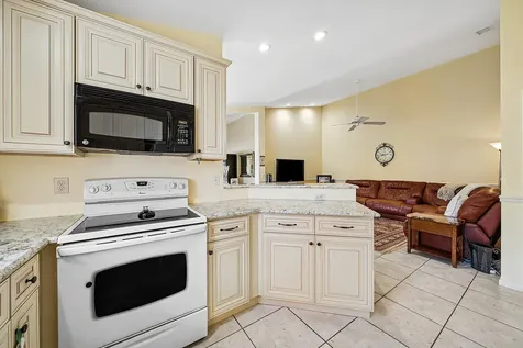 9238 Vineland Court Boca Raton FL 33496
