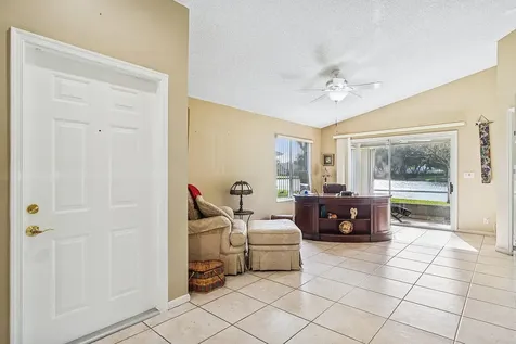 9238 Vineland Court Boca Raton FL 33496