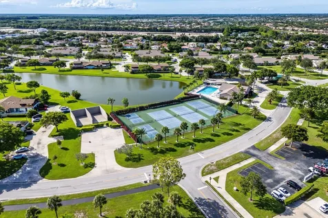 9238 Vineland Court Boca Raton FL 33496