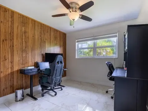 253 Davis Road Palm Springs FL 33461