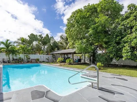 253 Davis Road Palm Springs FL 33461