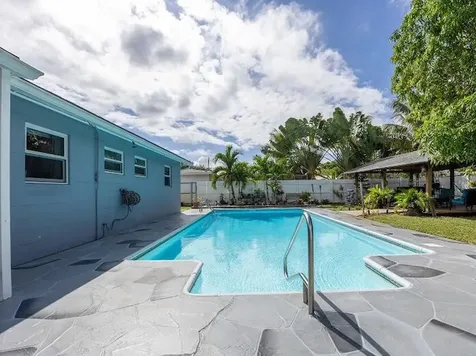253 Davis Road Palm Springs FL 33461