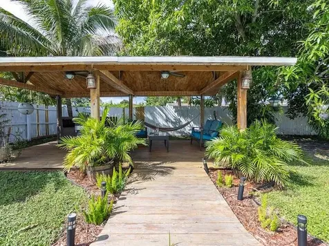253 Davis Road Palm Springs FL 33461
