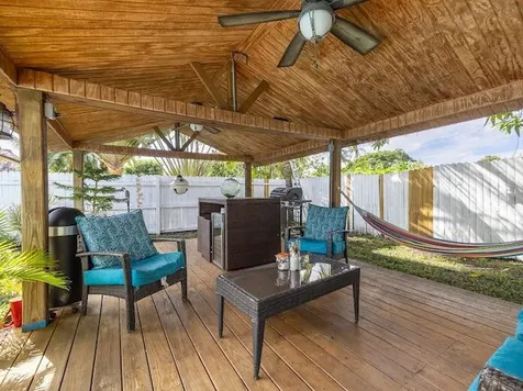 253 Davis Road Palm Springs FL 33461
