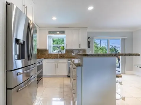 253 Davis Road Palm Springs FL 33461