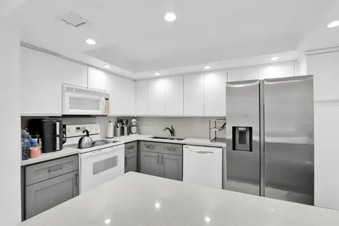 1000 NE Quayside Terrace Miami FL 33138