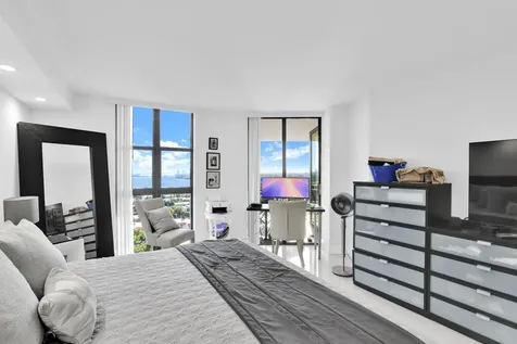 1000 NE Quayside Terrace Miami FL 33138