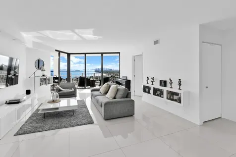 1000 NE Quayside Terrace Miami FL 33138