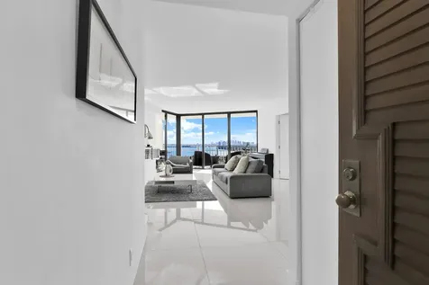 1000 NE Quayside Terrace Miami FL 33138