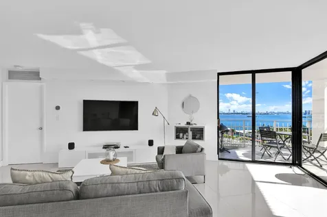 1000 NE Quayside Terrace Miami FL 33138