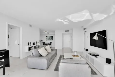 1000 NE Quayside Terrace Miami FL 33138
