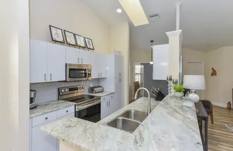 438 Sw Jefferson Circle Port Saint Lucie FL 34986