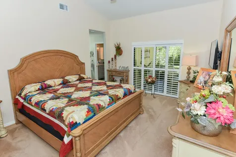 438 Sw Jefferson Circle Port Saint Lucie FL 34986
