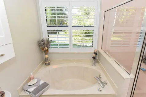 438 Sw Jefferson Circle Port Saint Lucie FL 34986