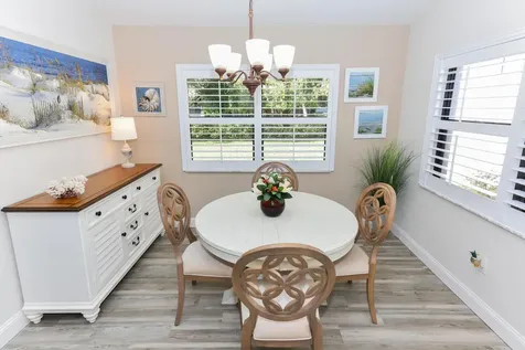 438 Sw Jefferson Circle Port Saint Lucie FL 34986