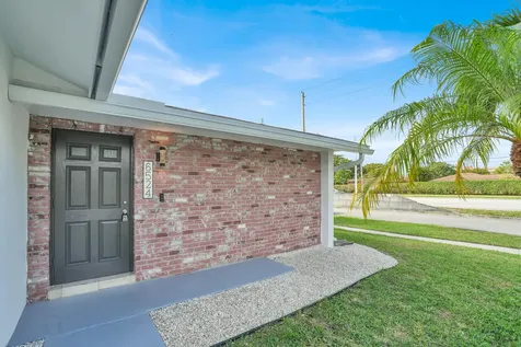 6524 Sleepy Willow Way Delray Beach FL 33484