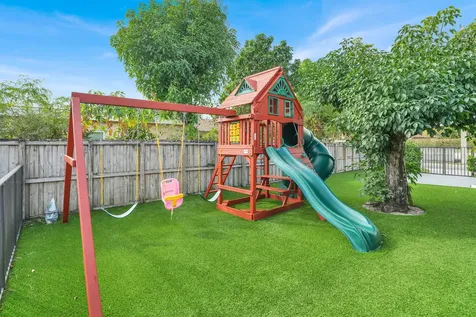 6524 Sleepy Willow Way Delray Beach FL 33484