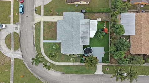 6524 Sleepy Willow Way Delray Beach FL 33484