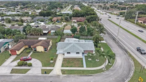 6524 Sleepy Willow Way Delray Beach FL 33484