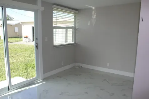 2719 Peer Lane Delray Beach FL 33445