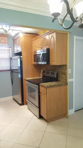 421 NE 1st Street Hallandale Beach FL 33009