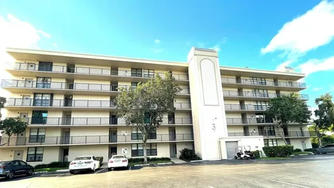 3 Royal Palm Way Boca Raton FL 33432