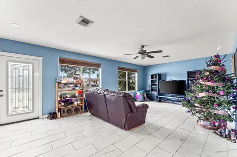 305 Henthorne Drive Palm Springs FL 33461