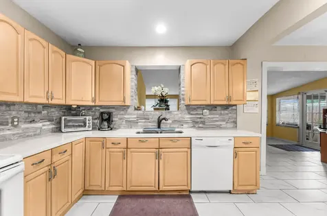305 Henthorne Drive Palm Springs FL 33461