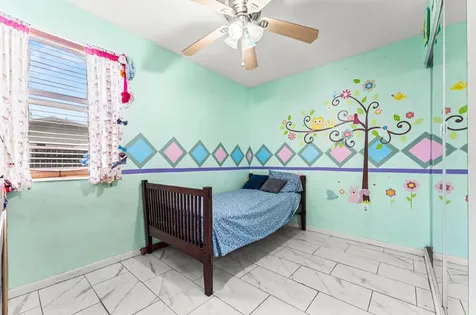 305 Henthorne Drive Palm Springs FL 33461
