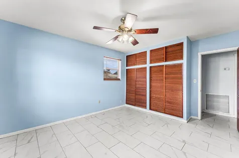 305 Henthorne Drive Palm Springs FL 33461