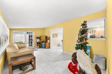 305 Henthorne Drive Palm Springs FL 33461