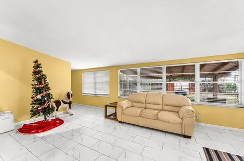 305 Henthorne Drive Palm Springs FL 33461