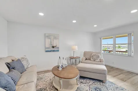 229 Chatham K West Palm Beach FL 33417