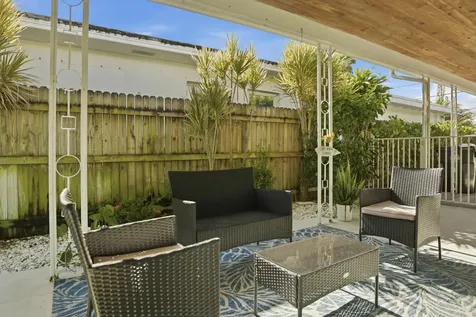 525 N L Street Lake Worth Beach FL 33460