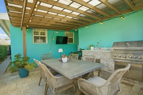525 N L Street Lake Worth Beach FL 33460