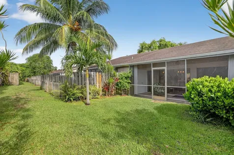 1032 E Lakes Drive Deerfield Beach FL 33064