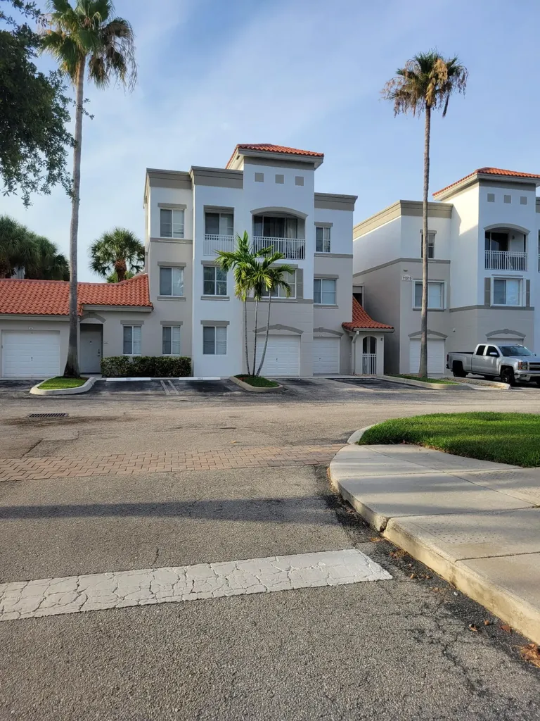 11019 Legacy Lane Palm Beach Gardens FL 33410