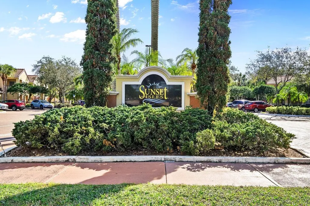 10360 Fox Trail Road Royal Palm Beach FL 33411