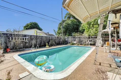 640 Ne 24th Street Pompano Beach FL 33064