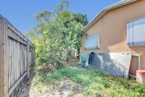 640 Ne 24th Street Pompano Beach FL 33064