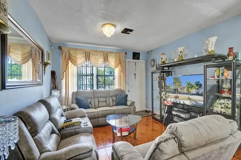 640 Ne 24th Street Pompano Beach FL 33064