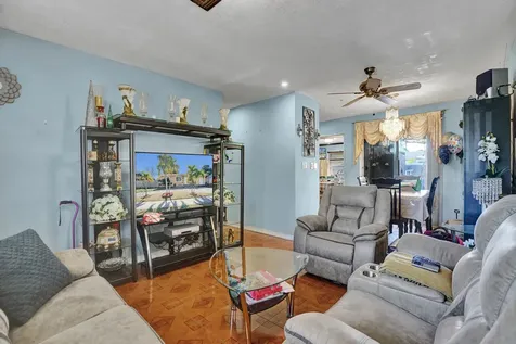 640 Ne 24th Street Pompano Beach FL 33064