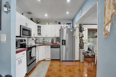 640 Ne 24th Street Pompano Beach FL 33064