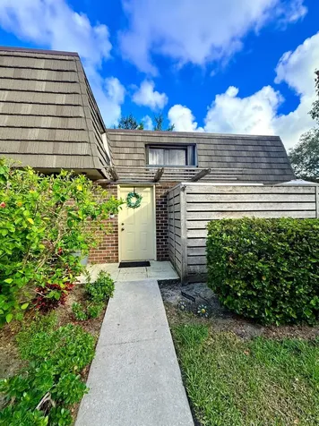 903 9th Terrace Palm Beach Gardens FL 33418